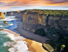 开云平台-篮网稳守东部席位，哈利伯顿潜在关键先生价值凸显