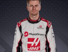 开云体育app-哈斯车队完胜雷诺车队，塞恩斯点燃赛场