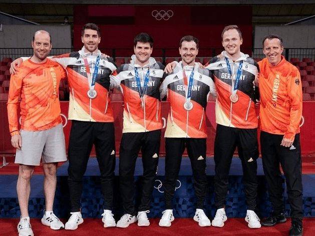 开云下载-德国队逆转法国队，奥恰洛夫带队取胜