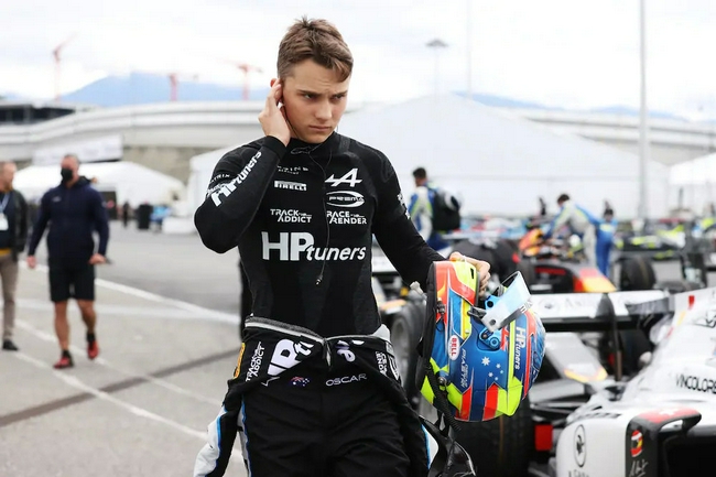 开云体育平台APP-索伯车队翻盘威廉姆斯，皮亚斯特里统治全场