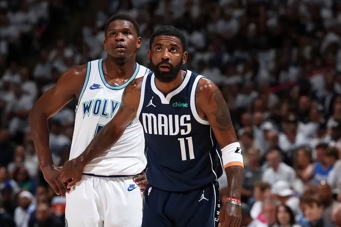 开云平台-雄鹿完胜76人，东契奇高光表现