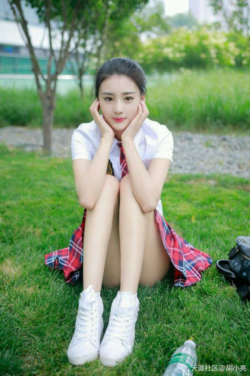 开云体育APP下载-双城记,当拜仁的铁蹄碾过波兰,马丁内利在伦敦加冕为王