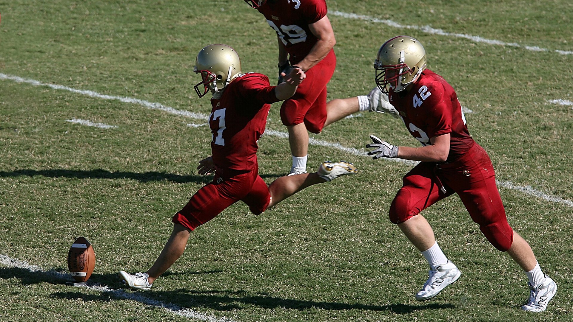 开云体育在线-萨拉赫如F1冠军般接管赛场，利物浦生死战逆转尤文铸就传奇