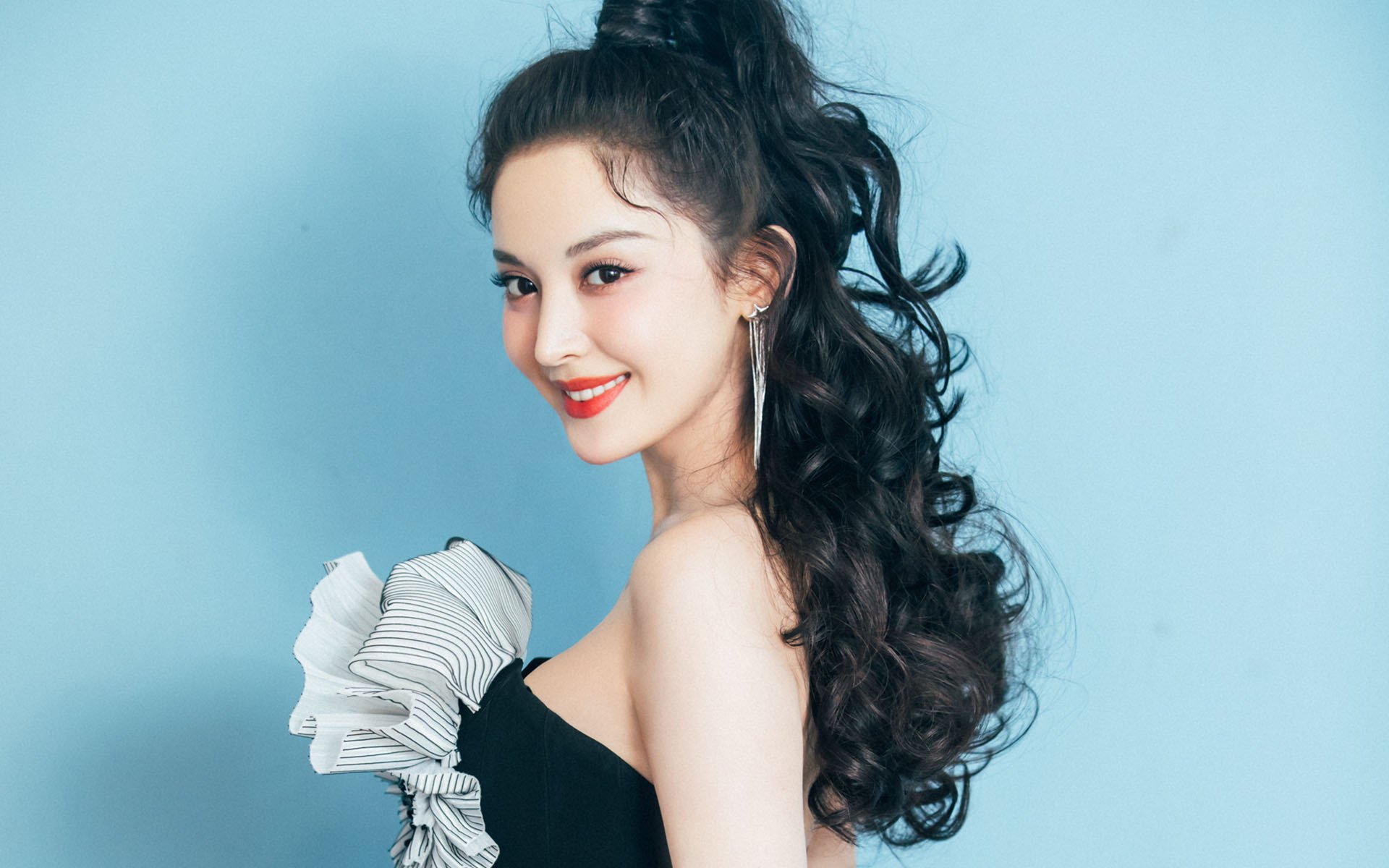 开云体育在线-爱德华兹加冕夜，末节狂澜17分，国王险胜背后的狼性蜕变